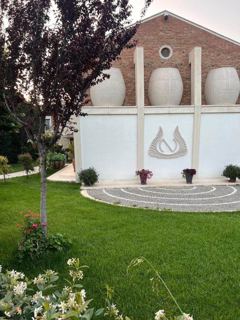 Nurellari Winery Cellar And Guest House Μπεράτ Εξωτερικό φωτογραφία