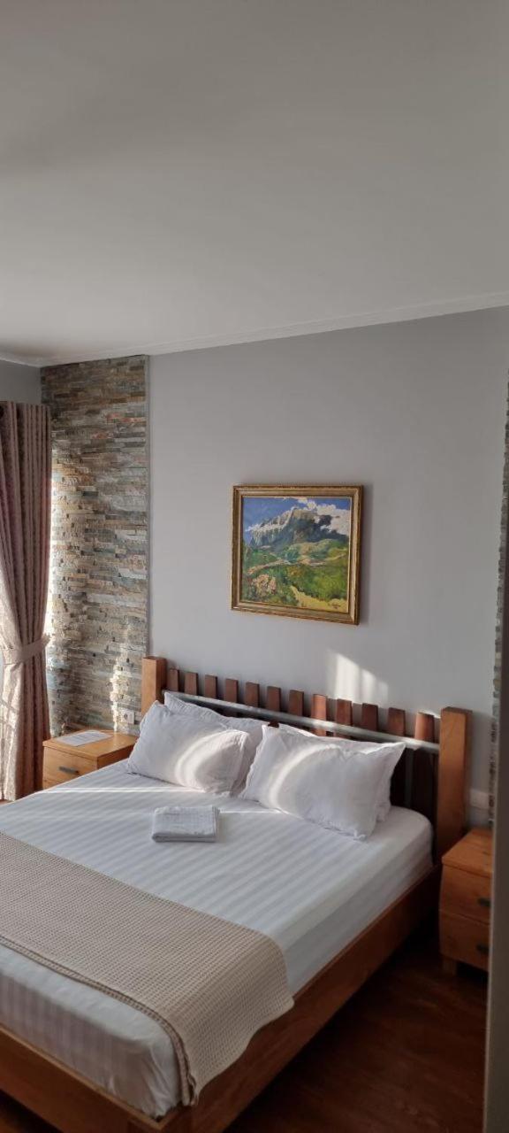 Nurellari Winery Cellar And Guest House Μπεράτ Εξωτερικό φωτογραφία