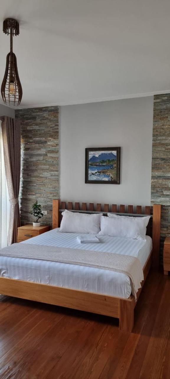 Nurellari Winery Cellar And Guest House Μπεράτ Εξωτερικό φωτογραφία